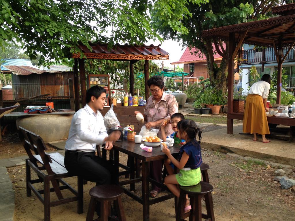 The Little Lopburi Village Lop Buri Exterior foto